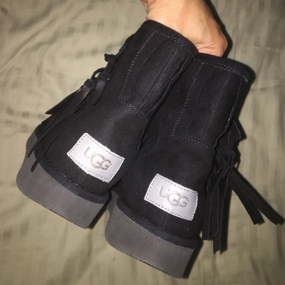 UGG Australia Karisa Short Moto Boots Bootie - Picture 6 of 6